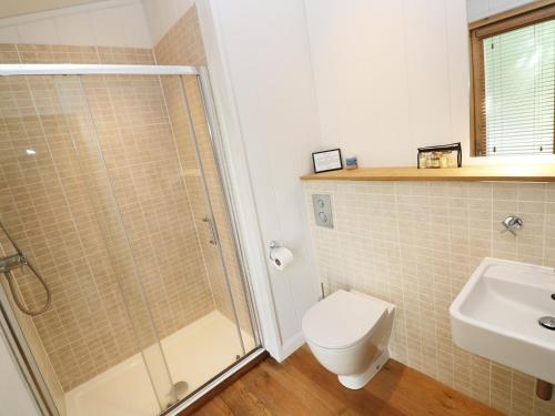 6 Streamside Looe - image 13