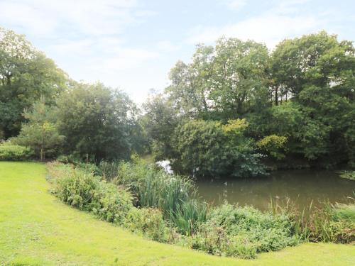 6 Streamside Looe - image 14