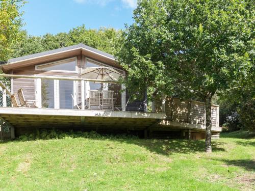 4 Lake View, Looe