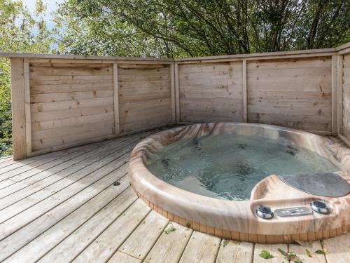5 Lake View Looe - main image