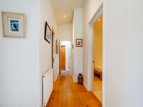 2 Water's Edge in Lanreath