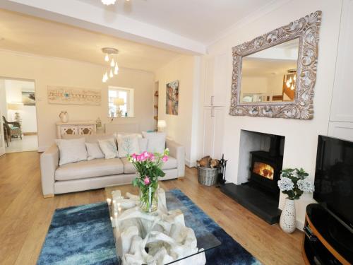 Waverley House Beaumaris - image 5