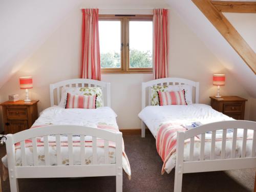 Acorn Cottage Ludlow - image 14