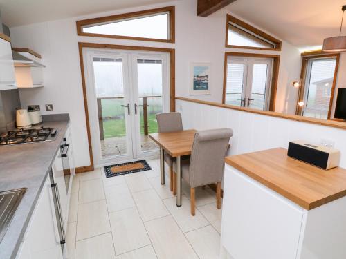3 Southern Place Liskeard - image 13