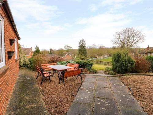 Balmedie Market Rasen - image 14