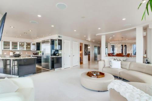 Ostend Getaway in San Diego, USA