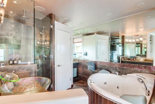 Ostend Getaway in San Diego, USA