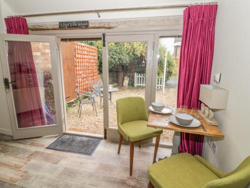 The Bolt Hole Tiddington - image 9