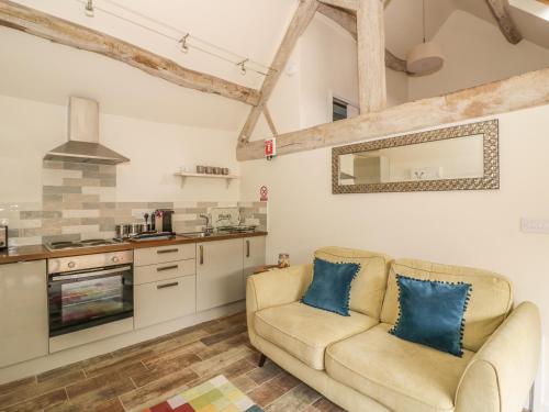 The Bolt Hole Tiddington - image 12