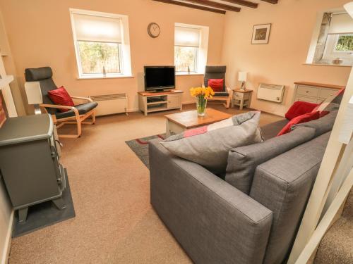 Magpie Cottage - image 11