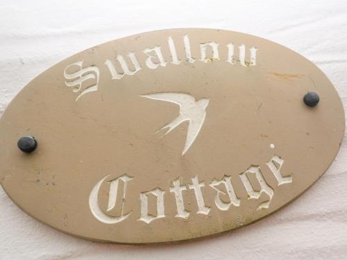 Swallow Cottage - image 11