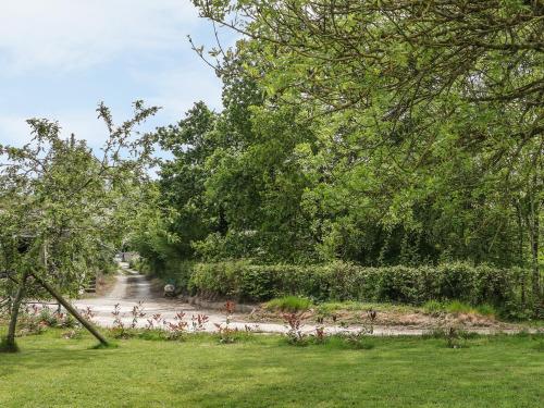 Chapel Pod in Halton Quay