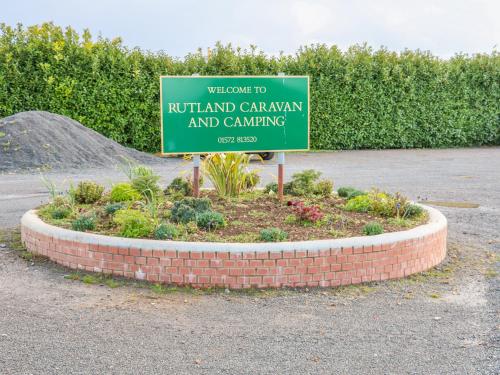 Sycamore Lodge - image 2
