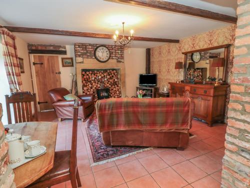 Holly Cottage - image 5