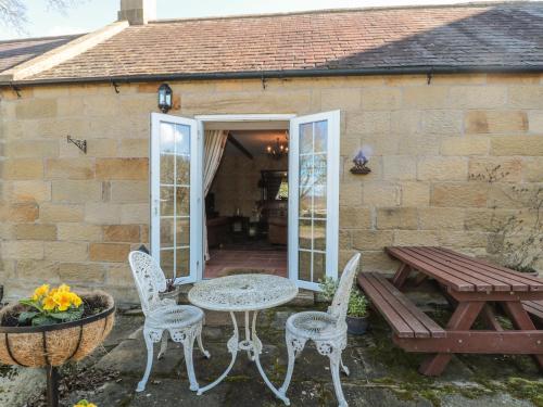 Holly Cottage - main image