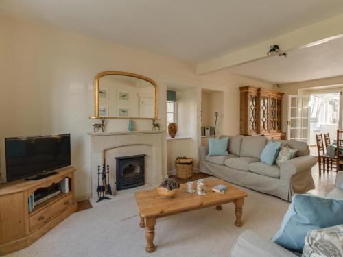East Cottage - image 12