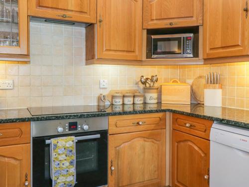 Glen View - image 12
