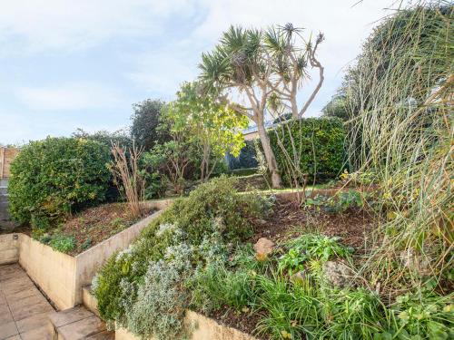 1 Lyndhurst - image 3