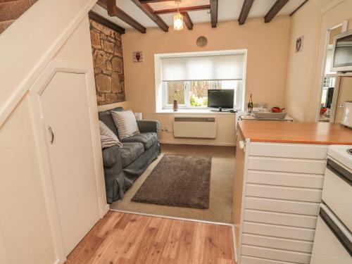 Robin Cottage - image 2