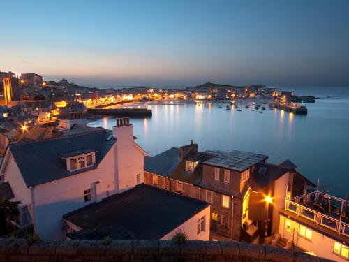 Miner's Rest in Troon