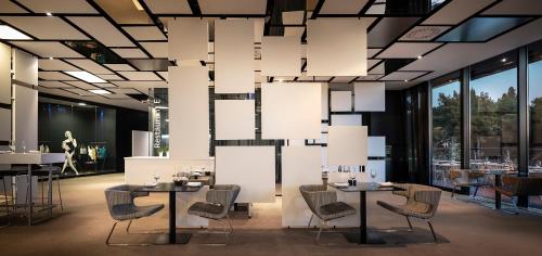 Hotel Lone - image 2