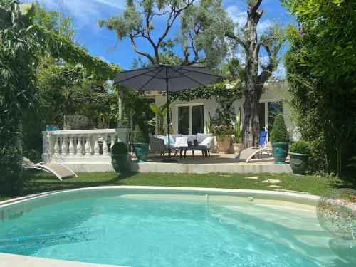 Cap d'Antibes 50m from the beach 3 bedrooms/Pool - Accommodation - Antibes