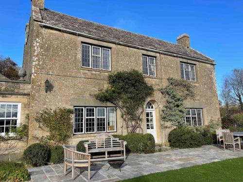 Wonderful 6 bed home in the heart of the Cotswolds gîte à louer Sapperton