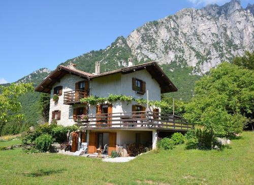 Mountain Baita Chalet Vedesè gîte à louer Bono