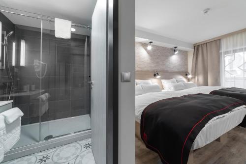 Double Room image 1