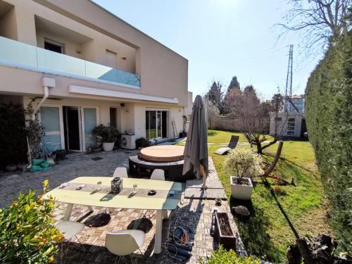 Villa con giardino tra Padova e Riviera del Brenta gîte à louer Legnaro