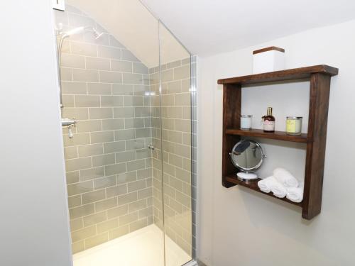Ivy Cottage Malvern - image 3