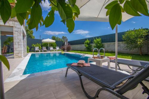 Volans Suites Villas