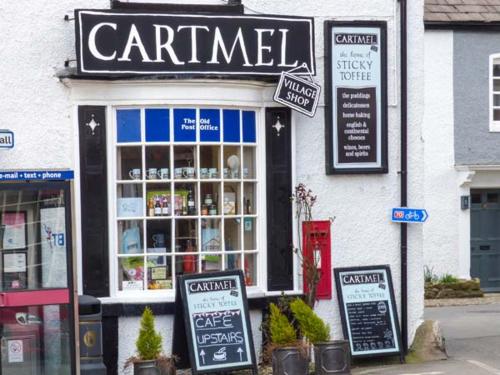 2 West View - image 11