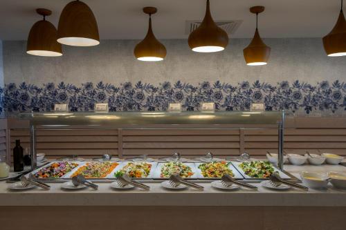 Odessa Beach Hotel - image 3