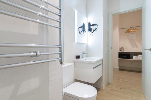 Prado Rooms 46 - Darya Living