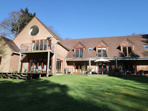 Abbots Wood in Netley