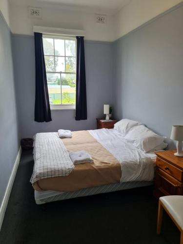 Kearsley Hotel Room Type - Queen Room