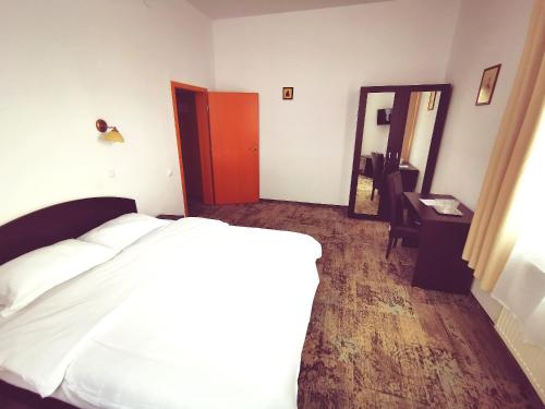Hotel Paraul Rece - image 11