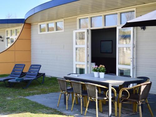  Bungalow 10 personen in 2691 BE s-Gravenzande