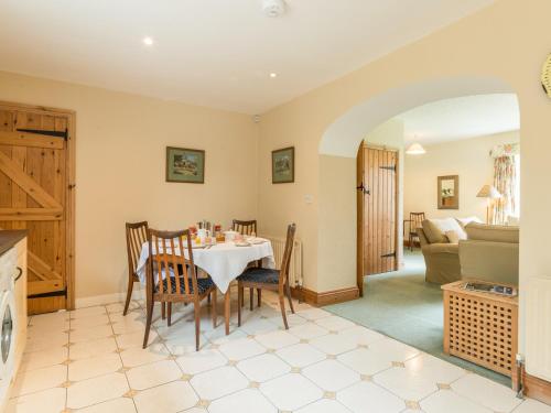 Stephen's Cottage Alnwick - image 13
