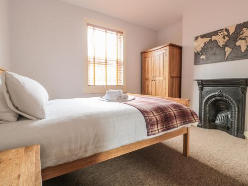 33 Crescent Gardens Bath - image 6