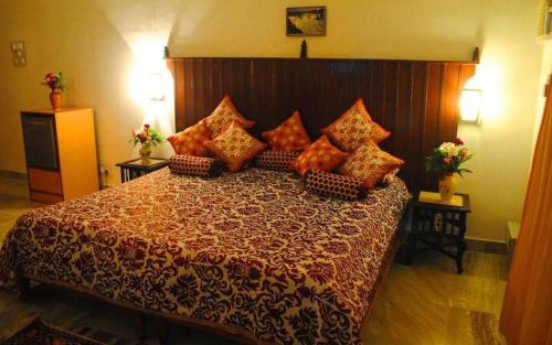 Deluxe Double or Twin Room room in Hotel Harmony