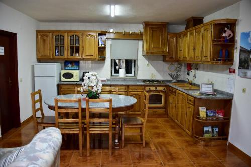 CASA DA BARREIRA 121202/AL (Alojamento Local) in คาราปิโต