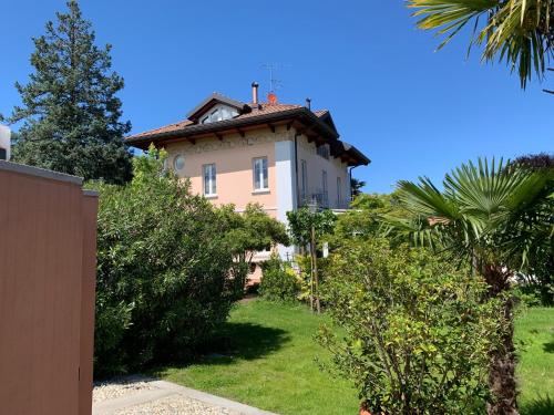 CASABELLA-LAGO MAGGIORE chambre d'hôte Meina