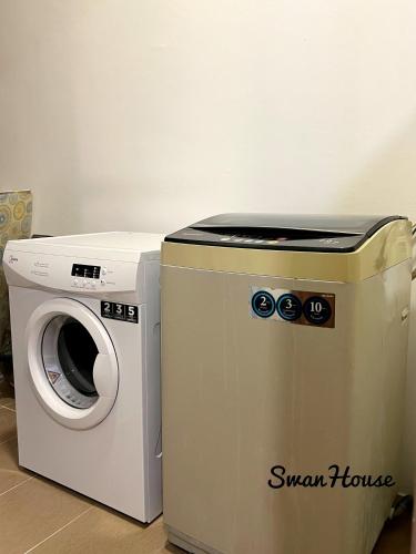 Premium Swanhouse no.SiX with 3bedrooms Condo Premium Swanhouse no.SiX with 3bedrooms Condo