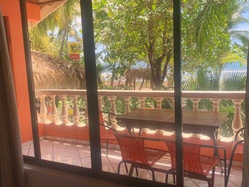 Balcony/terrace, Beach Front Bahia in Samara