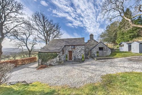 Beautiful 16th Century Ty Cerrig Cottage, Set In Stunning Grounds With Great Views, Corwen, North Wales