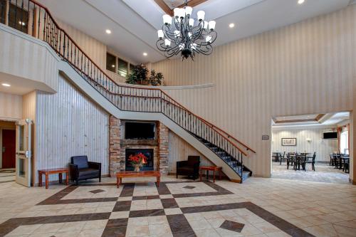 ล็อบบี้, เดย์ อินน์ แอนด์ สวีท บาย วินด์แฮม คอลลิงวูด (Days Inn & Suites by Wyndham Collingwood) in คอล์ลิ่งวูด (ON)