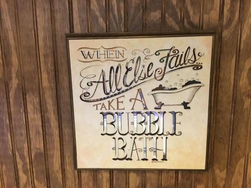 Oak Valley Inn and Suites - image 12