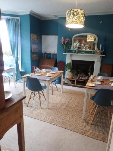 طعام و مشروبات, Newberry Beach Lodge in كومبي مارتين